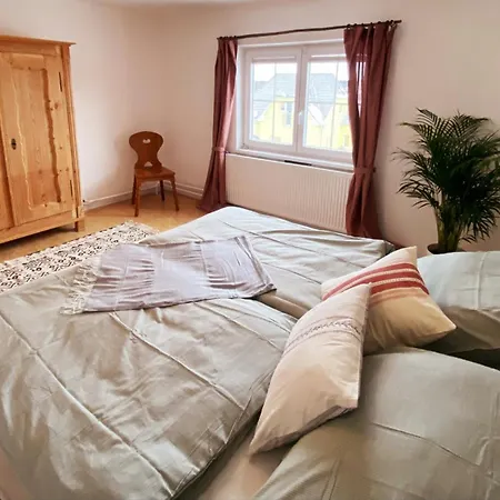 Ferienhaus Ottenschlag بيت للعطل *
